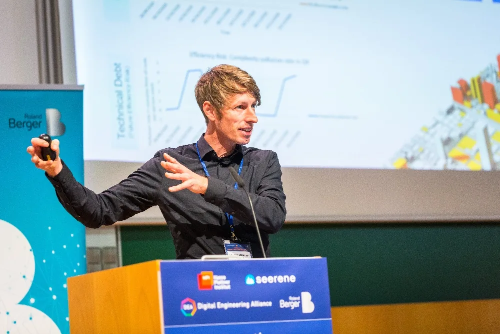 Dr. Johannes Bohnet speaking