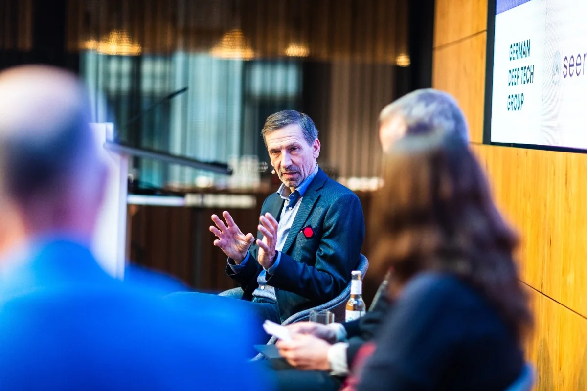 Dr. Stefan Poledna sharing thoughts with fellow panelists