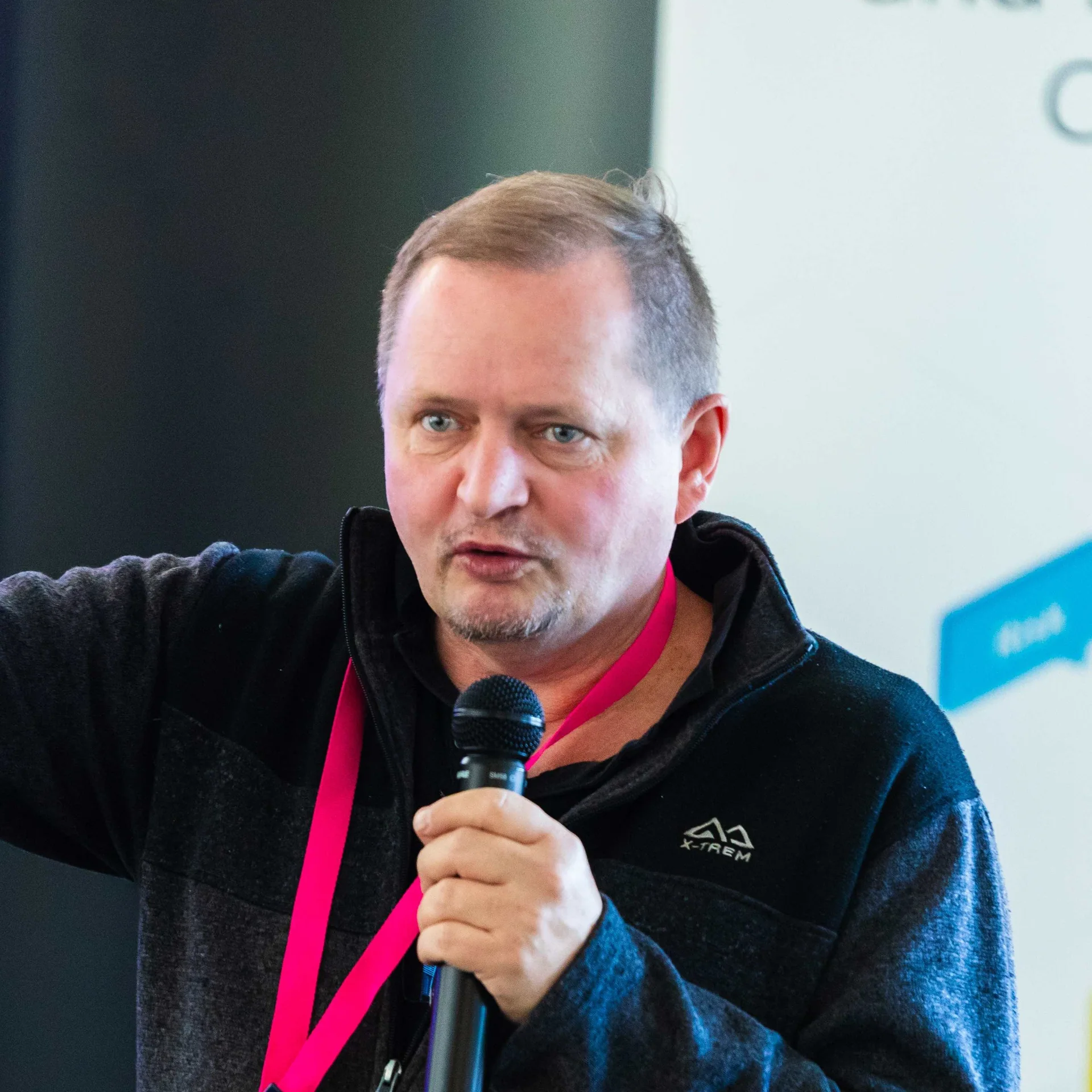 Prof. Dr. J&uuml;rgen D&ouml;llner