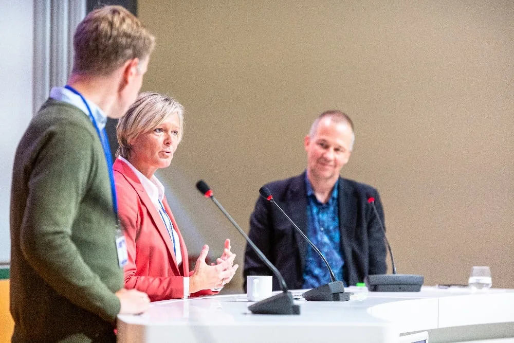 Simone Eberhardt, Prof. Dr. Bastian Halecker und Volker Maiborn
