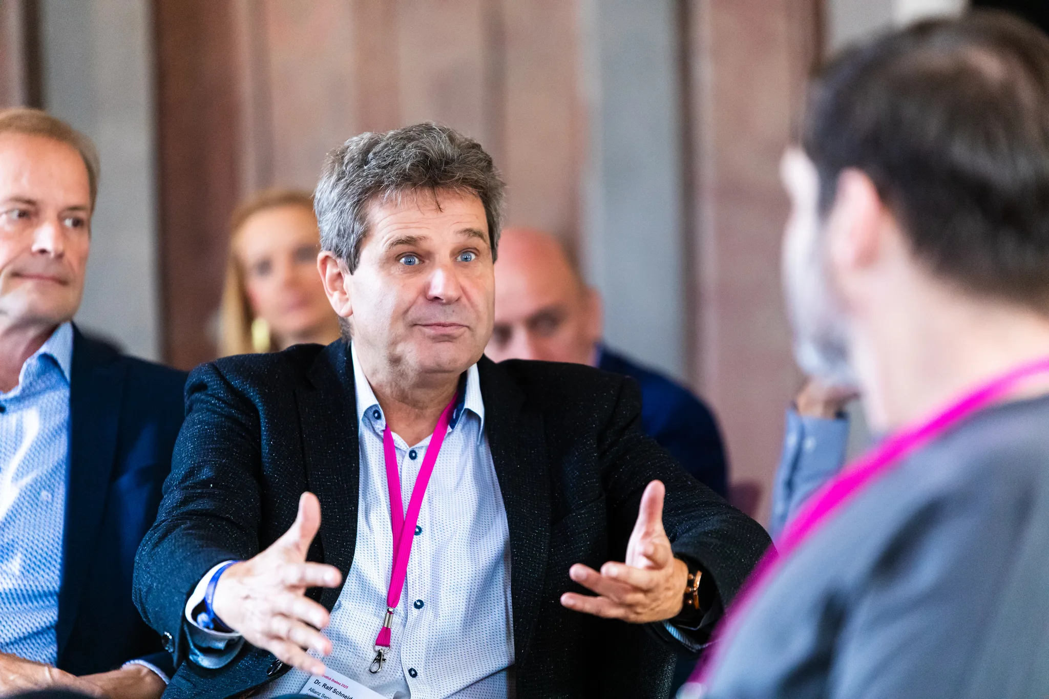 Dr. Ralf Schneider im Dialog