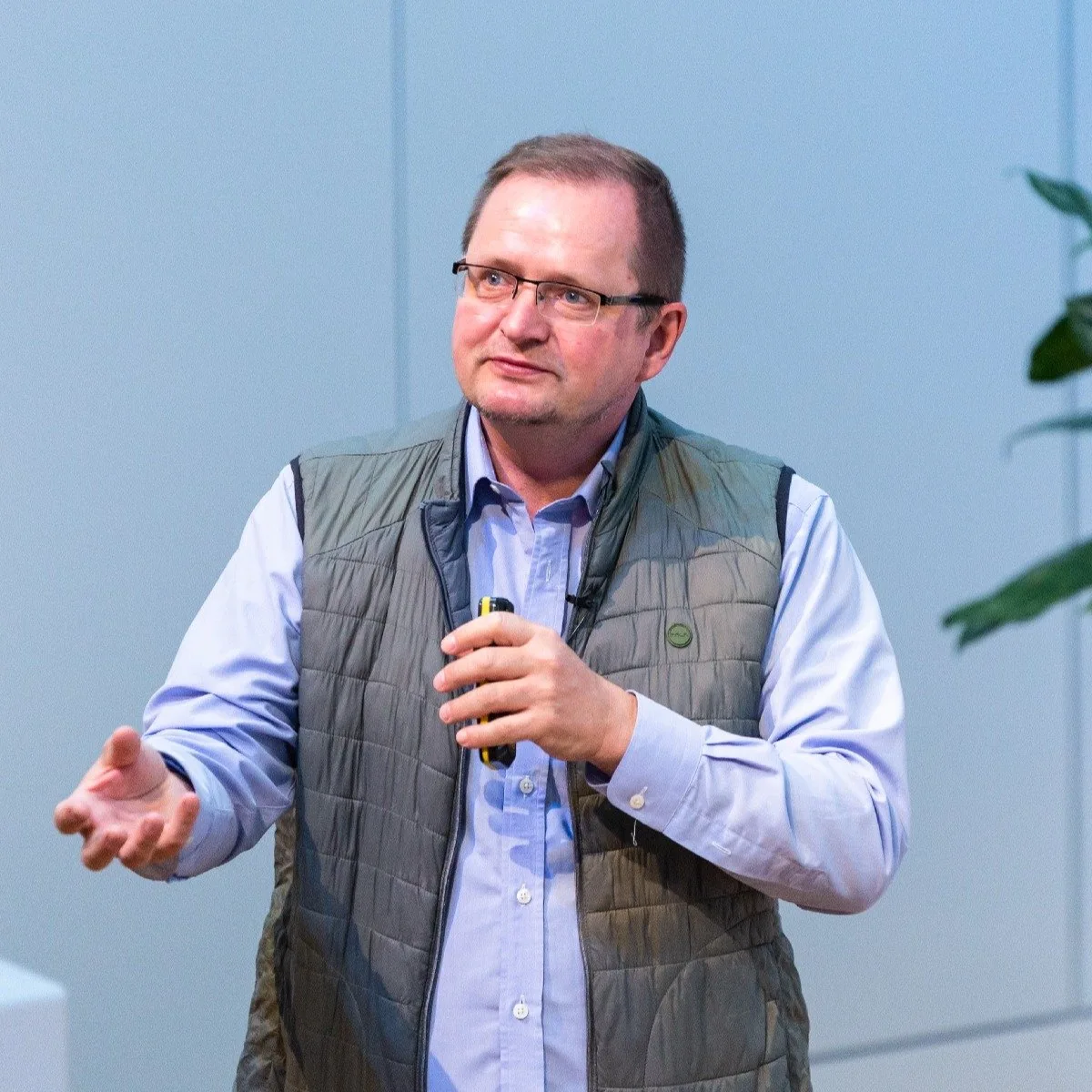 Prof. Dr. J&uuml;rgen D&ouml;llner